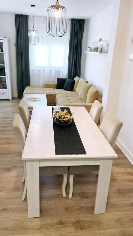 Malena Apartment Pula 0*,  Croatia