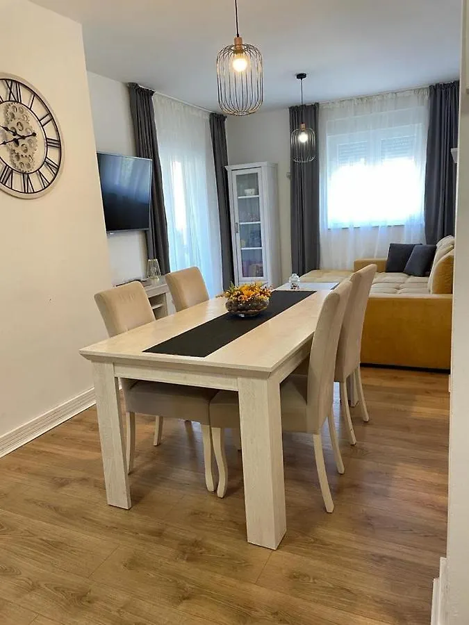 Malena Apartment Pula