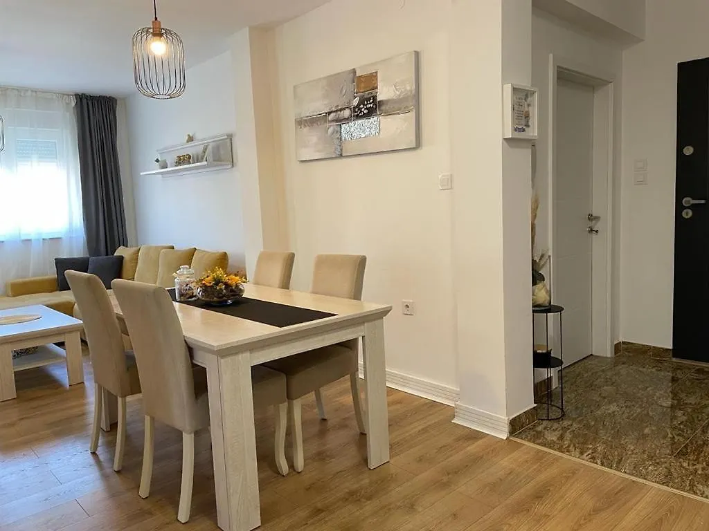 Malena Apartment Pula Croatia